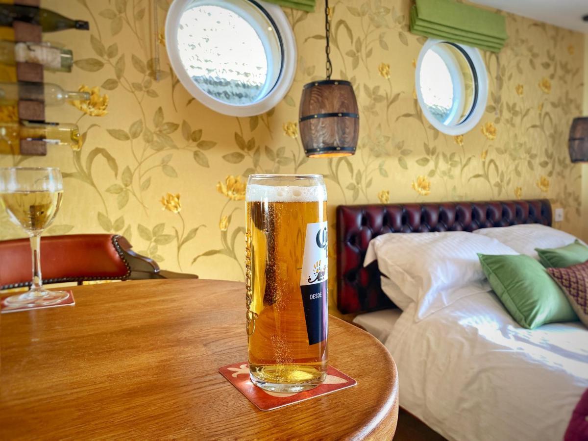 Hambrook House Canterbury - New Luxury Guest House With Espa Spa Complex Bagian luar foto