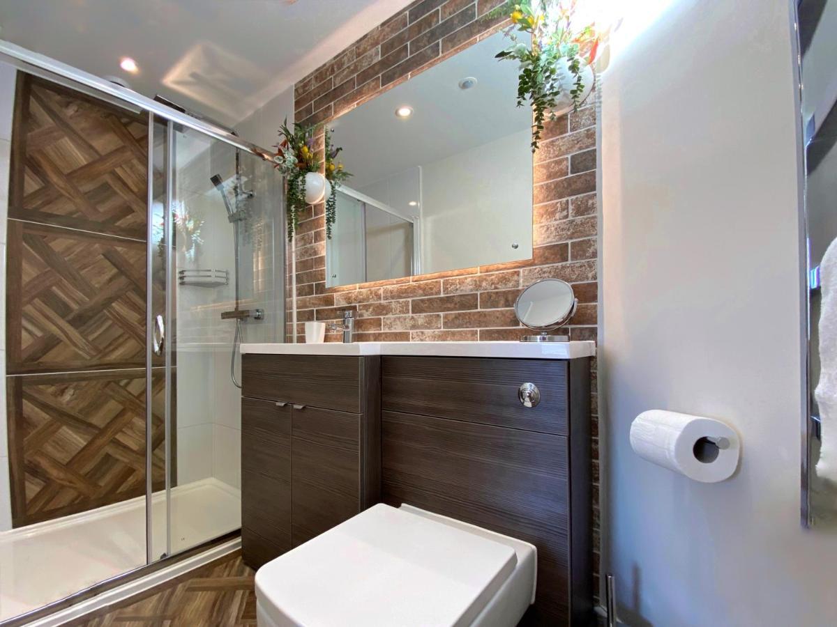 Hambrook House Canterbury - New Luxury Guest House With Espa Spa Complex Bagian luar foto