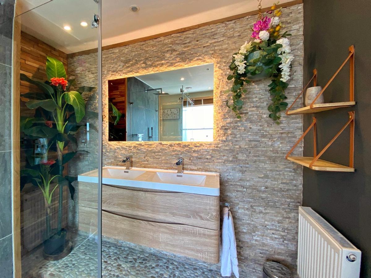 Hambrook House Canterbury - New Luxury Guest House With Espa Spa Complex Bagian luar foto